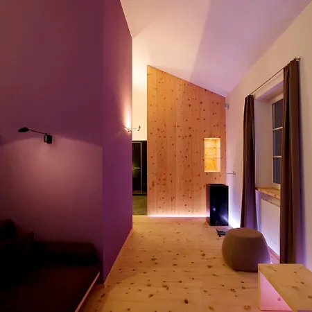 Krone Saeumerei Am Hotel 4*