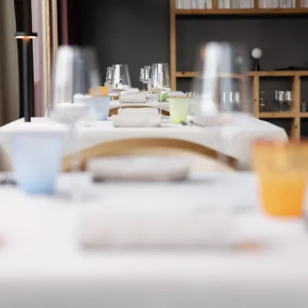 Krone Saeumerei Am Hotel