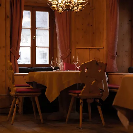 Krone Saeumerei Am Hotel 4*