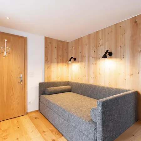 Krone Saeumerei Am 4*