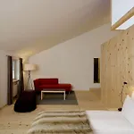 Krone Saeumerei Am Hotel 4*