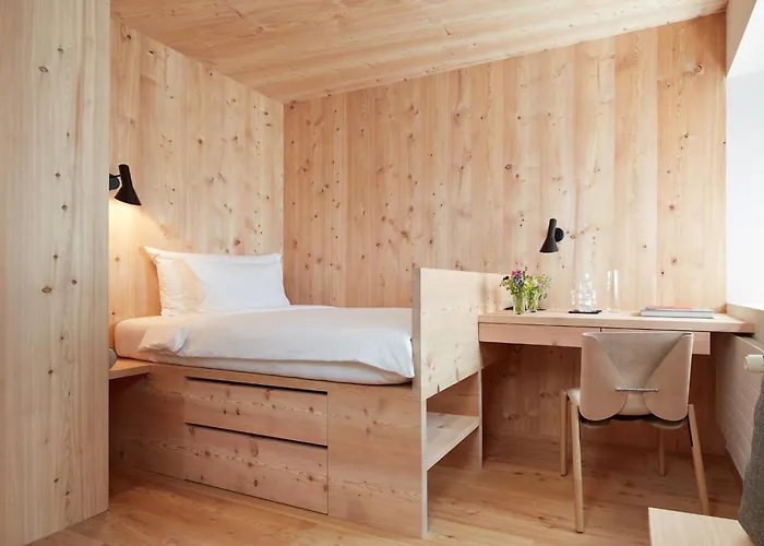 Szálloda Krone Saeumerei Am La Punt-Chamues-ch